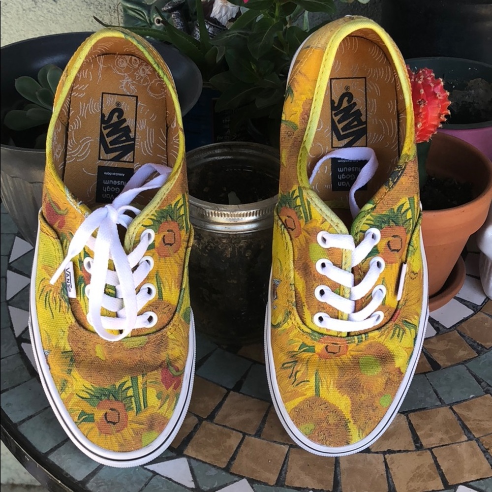 Vincent van gogh x Vans